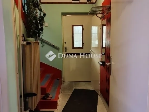 Eladó ház Kecskemét, Hunyadiváros 74 nm
