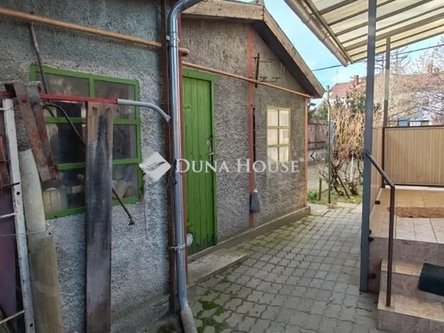 Eladó ház Kecskemét, Hunyadiváros 74 nm
