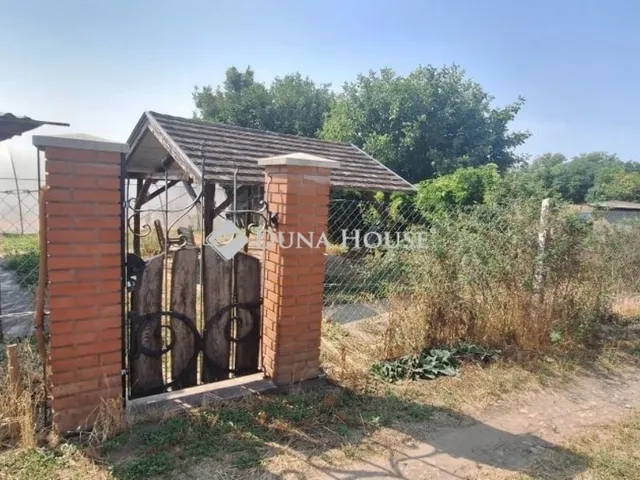 Eladó mezőgazdasági ingatlan Nagykőrös 70 nm