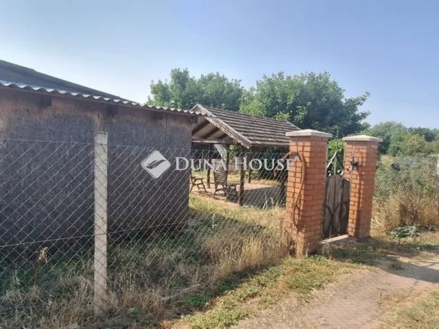 Eladó mezőgazdasági ingatlan Nagykőrös 70 nm