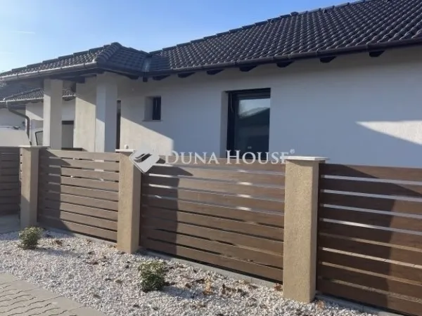 Eladó ház Kecskemét, Kadafalva 142 nm