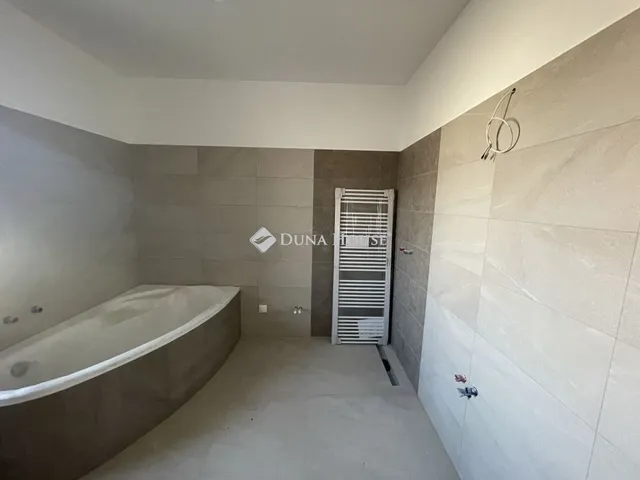 Eladó ház Kecskemét, Kadafalva 142 nm