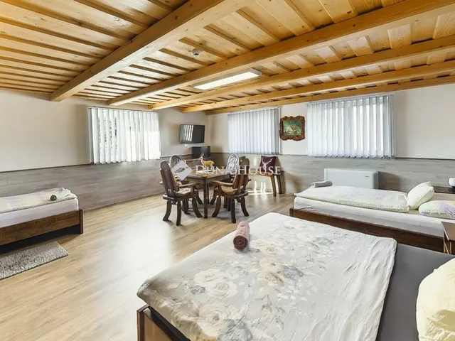 Eladó kereskedelmi és ipari ingatlan Csehbánya 1417 nm