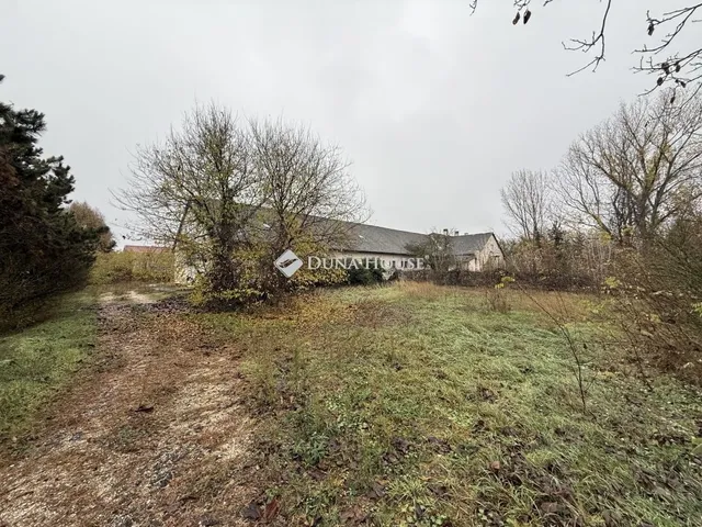 Eladó kereskedelmi és ipari ingatlan Nagykáta 1000 nm