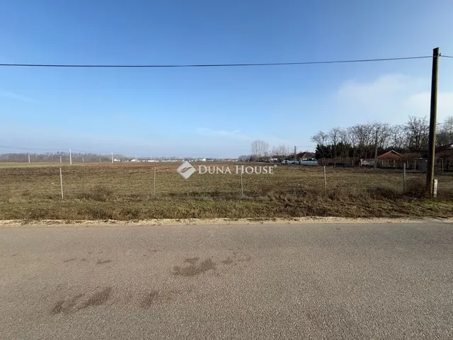 Eladó telek Kecskemét, Kadafalva 6000 nm