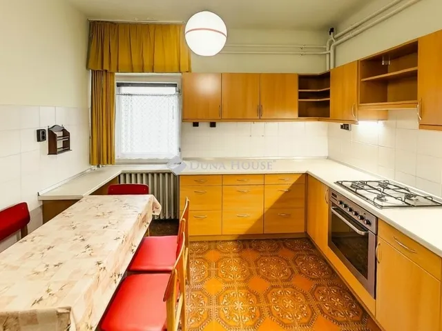 Eladó ház Kecskemét, Petőfiváros 150 nm