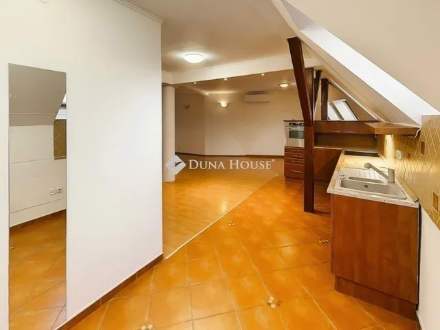 Eladó lakás Kecskemét, Belváros 98 nm