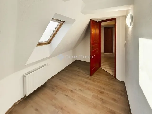 Eladó lakás Kecskemét, Belváros 98 nm