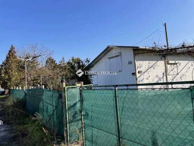 Eladó üdülő és hétvégi ház Cserkeszőlő 45 nm