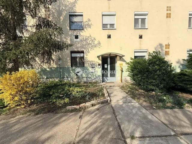 Eladó lakás Kecskemét 69 nm