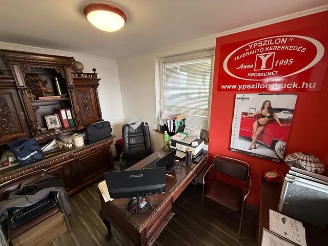 Eladó kereskedelmi és ipari ingatlan Kecskemét 9129 nm