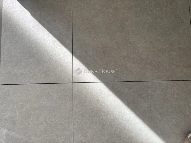 Eladó ház Kecskemét, Hunyadiváros 135 nm