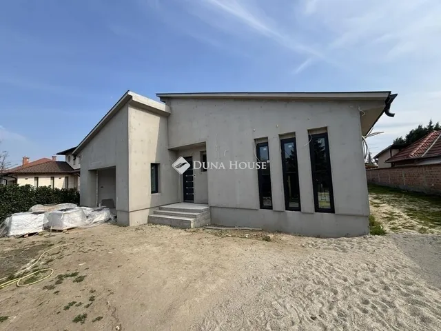 Eladó ház Kecskemét, Hunyadiváros 135 nm