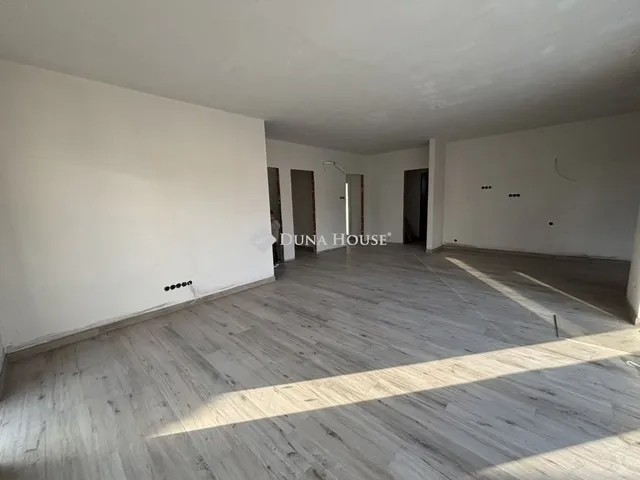 Eladó ház Kecskemét, Hunyadiváros 135 nm