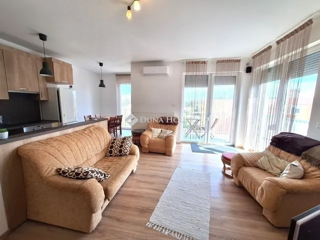 Eladó lakás Kecskemét, Homokbánya 71 nm