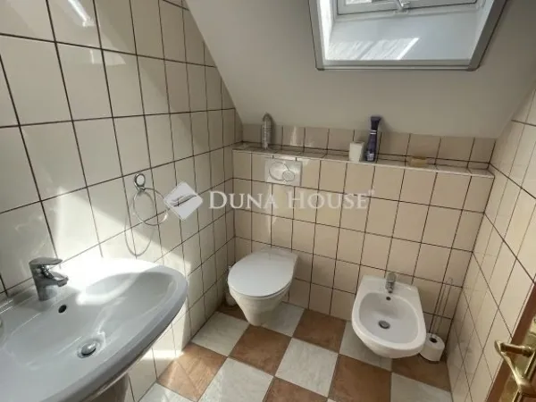 Eladó ház Kecskemét 220 nm