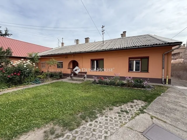 Eladó lakás Kecskemét, Belváros 79 nm