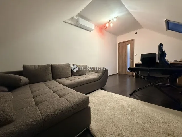 Eladó ház Kecskemét, Máriahegy 182 nm