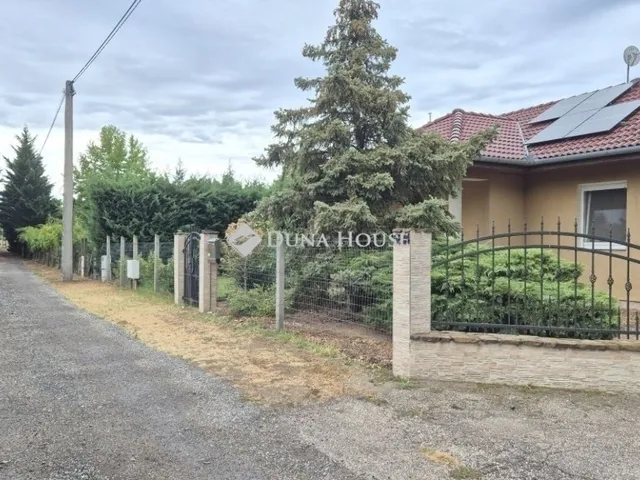 Eladó ház Kecskemét, Belsőnyír 137 nm