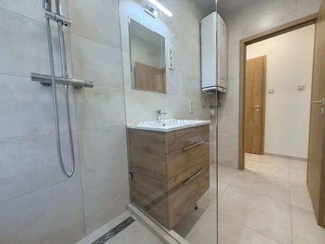 Eladó lakás Kecskemét, Villanegyed 56 nm