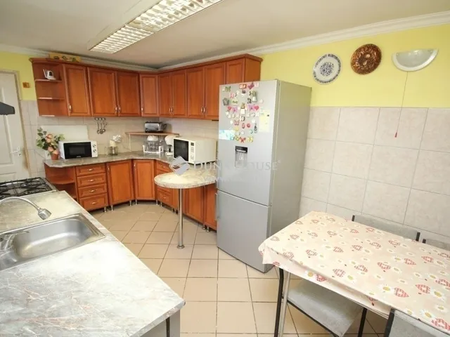 Eladó ház Kecskemét, Muszáj 74 nm