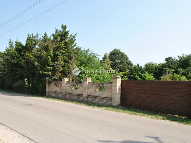 Eladó telek Ballószög 900 nm
