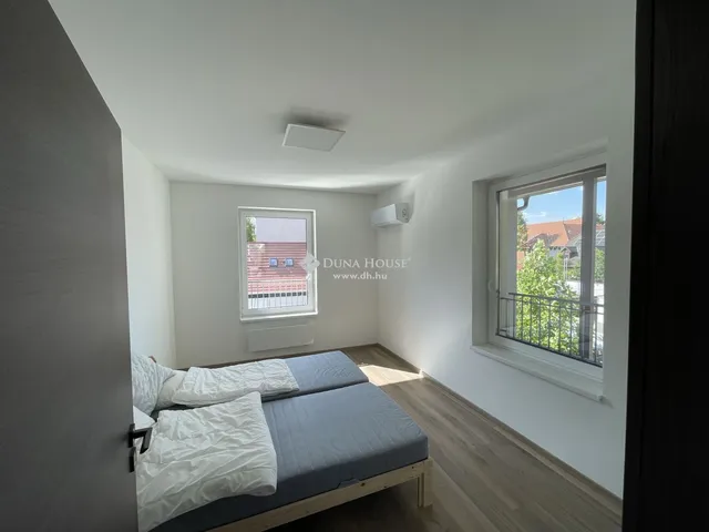 Kiadó lakás Kecskemét, Széchenyiváros 98 nm