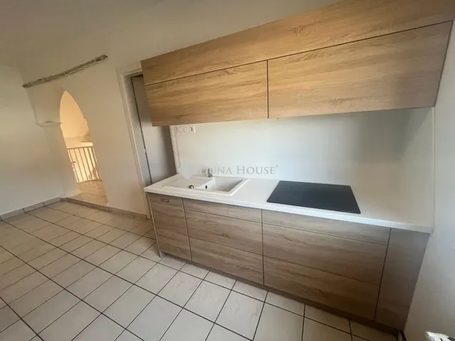 Kiadó ház Kecskemét 125 nm