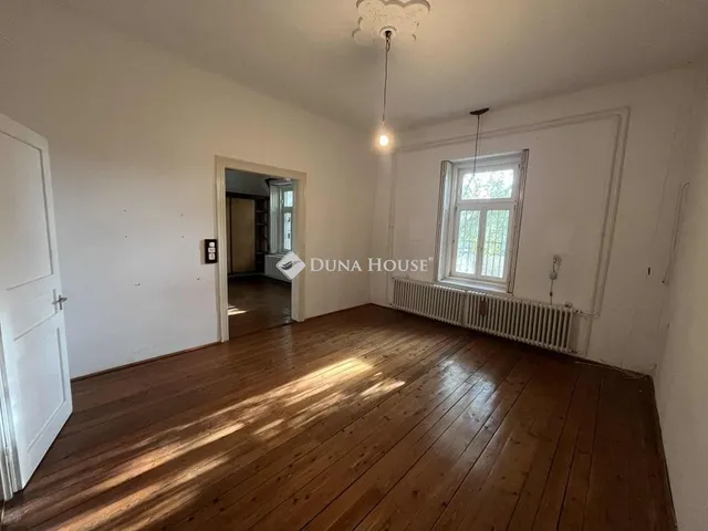 Eladó ház Kecskemét 230 nm