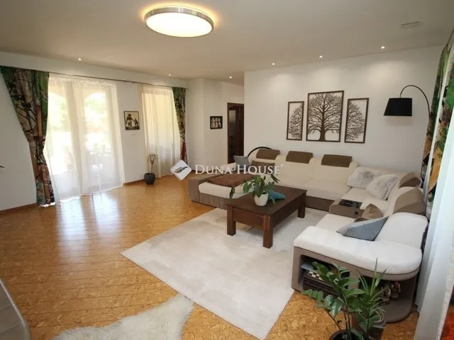 Eladó ház Kecskemét 220 nm