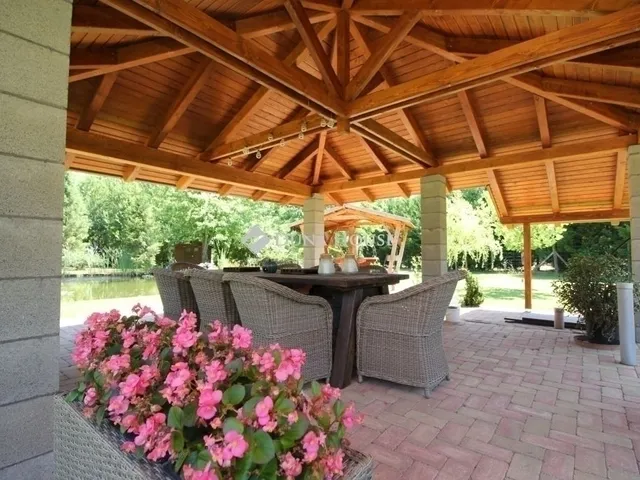 Eladó ház Kecskemét 220 nm