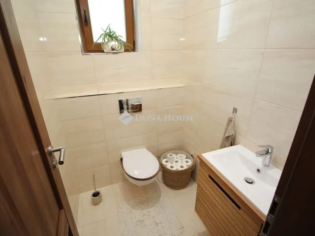 Eladó ház Kecskemét 220 nm