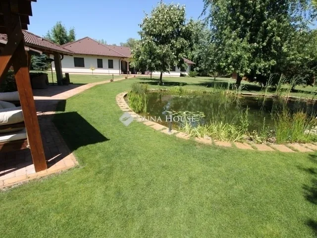 Eladó ház Kecskemét 220 nm