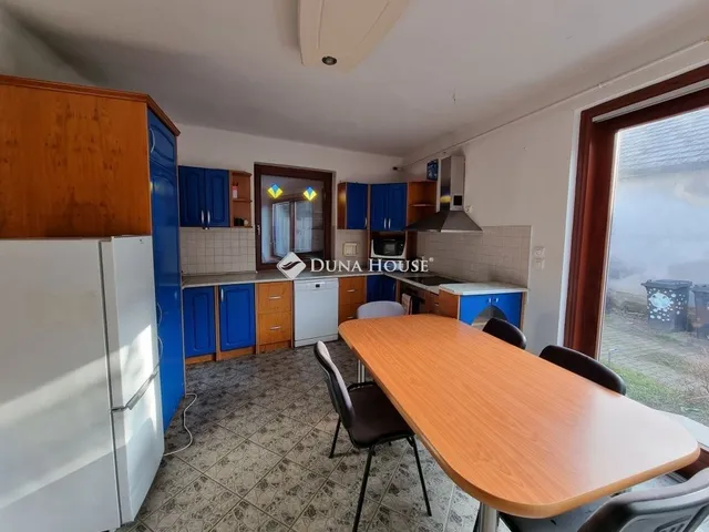 Kiadó lakás Kecskemét 140 nm