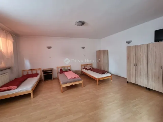 Kiadó lakás Kecskemét 140 nm