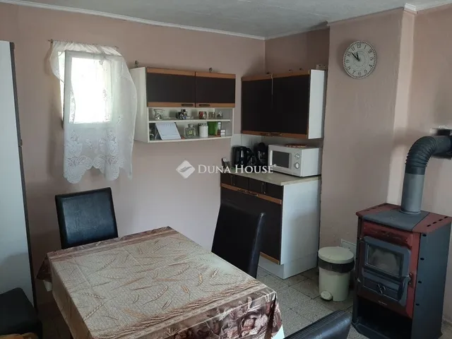 Eladó ház Kecskemét 65 nm