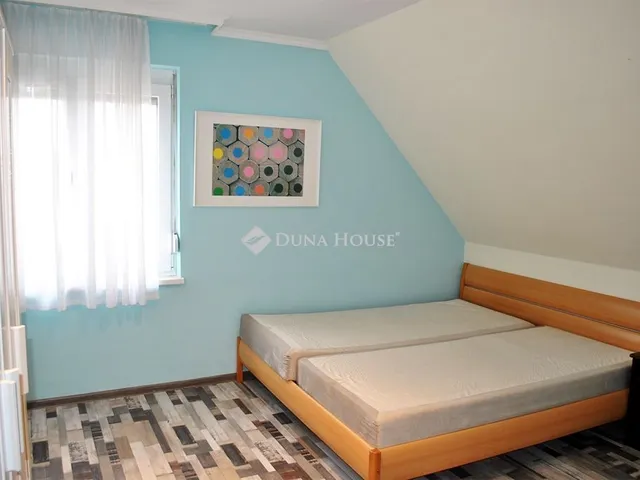 Kiadó ház Kecskemét 180 nm