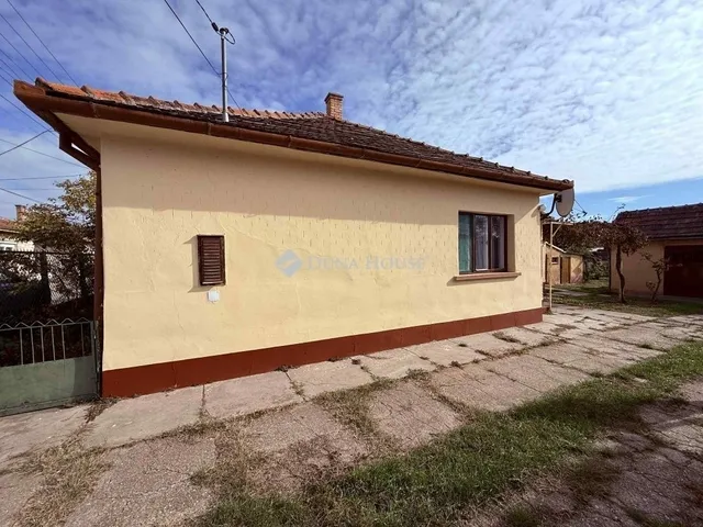 Eladó ház Lajosmizse 79 nm