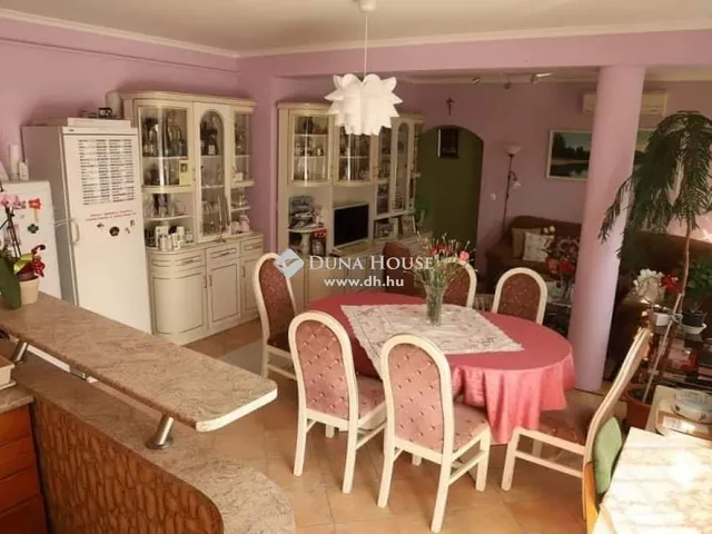 Eladó lakás Kecskemét 91 nm