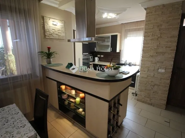 Eladó ház Kecskemét, Katonatelep 103 nm