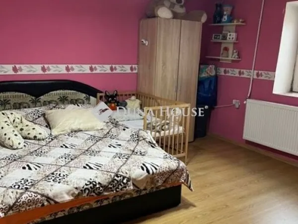 Eladó ház Városföld 91 nm