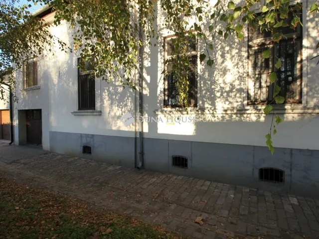 Eladó ház Kecskemét 230 nm