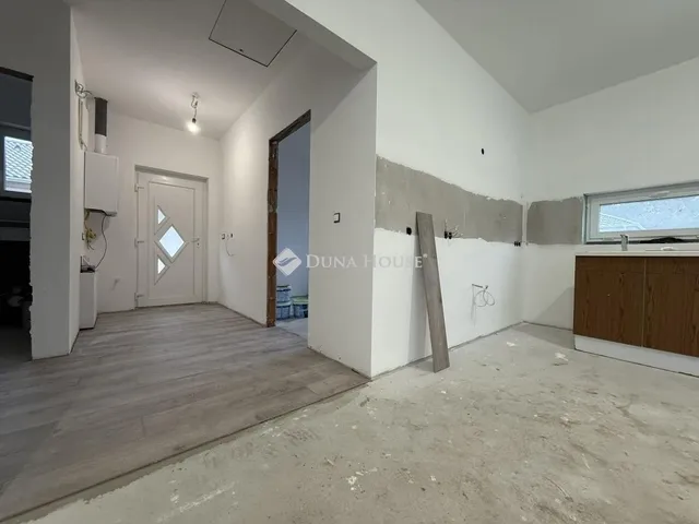 Eladó ház Kecskemét, Katonatelep 81 nm