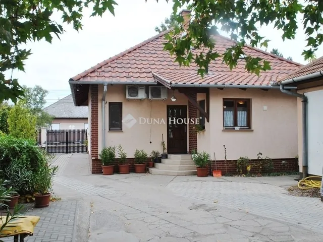 Eladó ház Kecskemét 246 nm