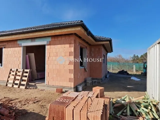 Eladó ház Kecskemét, Alsószéktó 92 nm