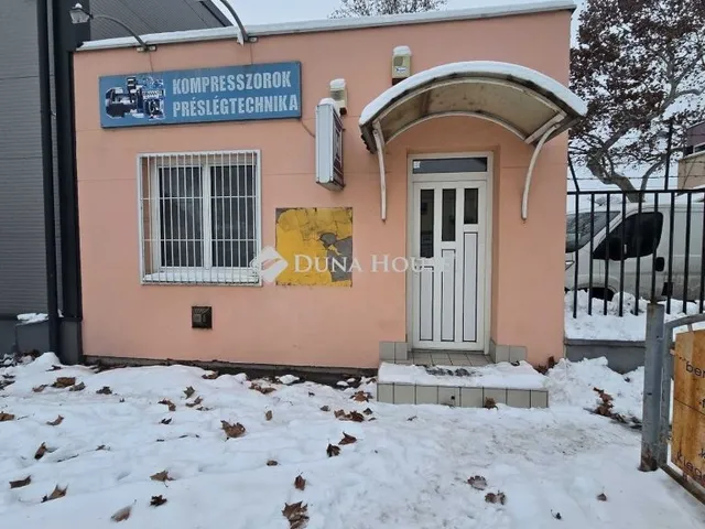 Kiadó kereskedelmi és ipari ingatlan Kecskemét 58 nm