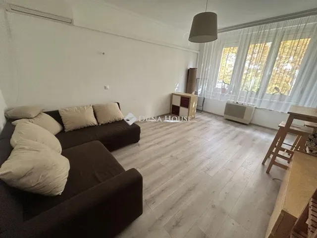 Kiadó lakás Kecskemét, Hunyadiváros 55 nm
