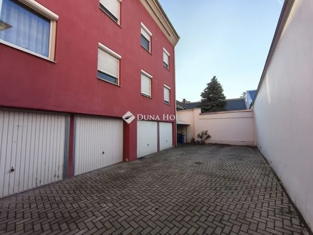 Eladó lakás Kecskemét, Belváros 110 nm