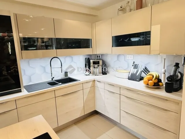 Eladó lakás Kecskemét, Belváros 61 nm