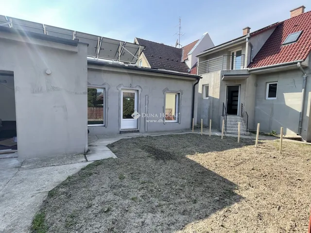 Eladó ház Kecskemét, Máriaváros 110 nm